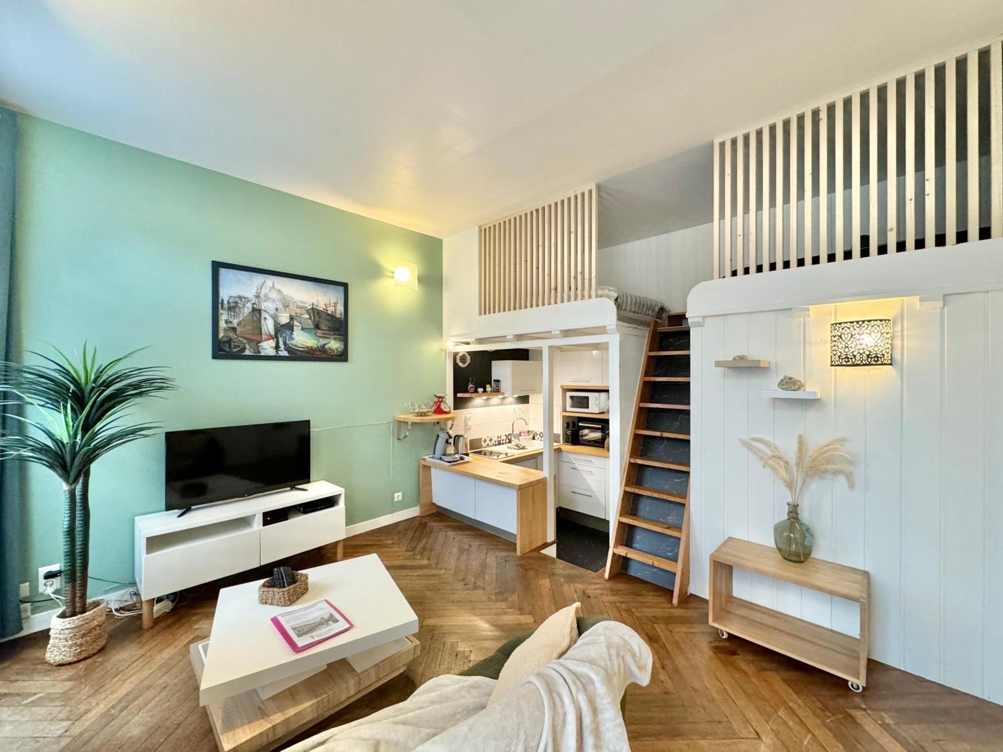 Le Noir Bois Et Blanc - Studio - Wifi - Centre Ville - Entree Autonome Quimper Bagian luar foto